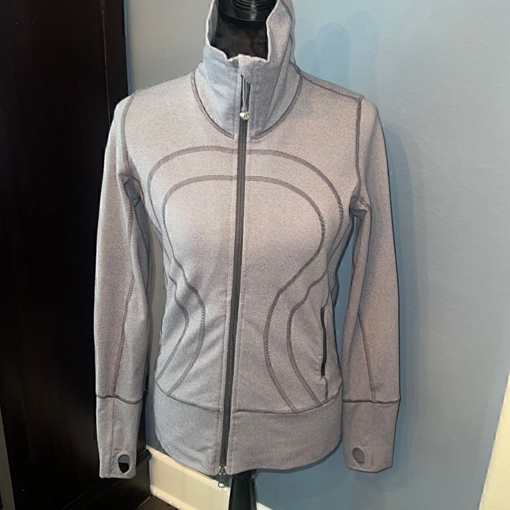 •Lululemon Stride jacket•​